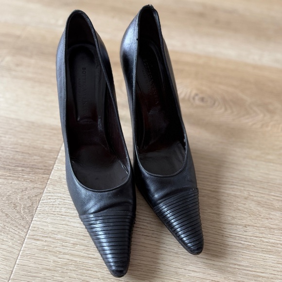 Bottega Veneta Black Wrapped Leather Pointed Toe Pumps 39.5 - Picture 2 of 11